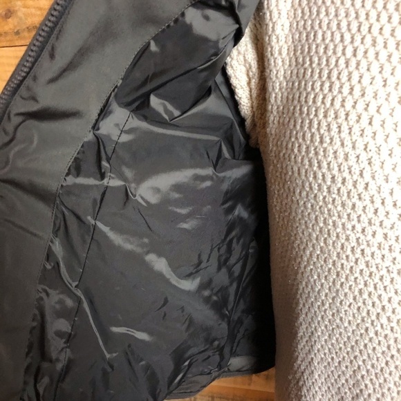 Regent Park, lightweight puffer jacket, EUC - Picture 6 of 8